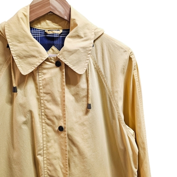 London Fog Soft Yellow Trench Coat With Detachable Hood Size Medium Pockets - Picture 5 of 14
